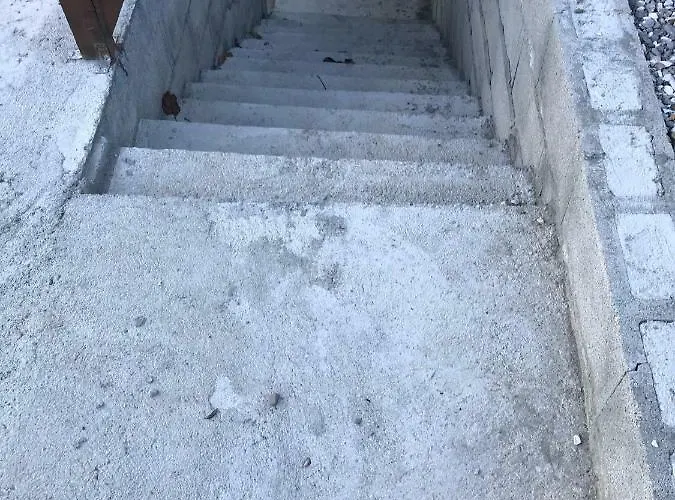 Augustine T3 Mezzanine شقة